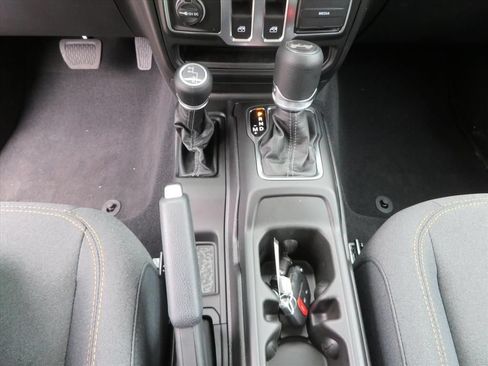 New 2026 Jeep Wrangler Sport AWD/4WD image 19