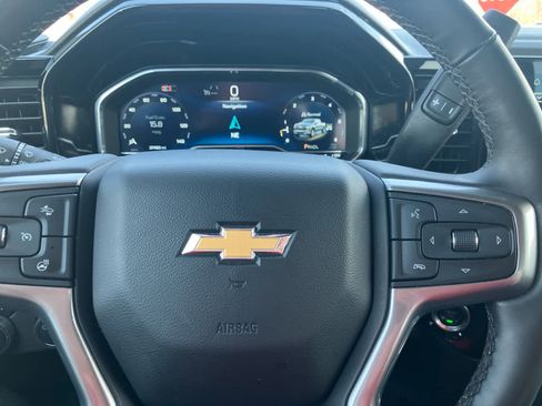 Used 2025 Chevrolet Silverado 1500 LT image 18
