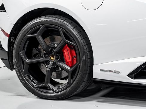 Used 2023 Lamborghini Huracan EVO RWD image 53