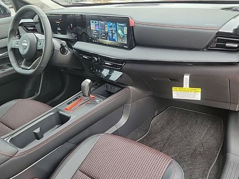 New 2026 Nissan Kicks SR w/ SR Premium Package image 13