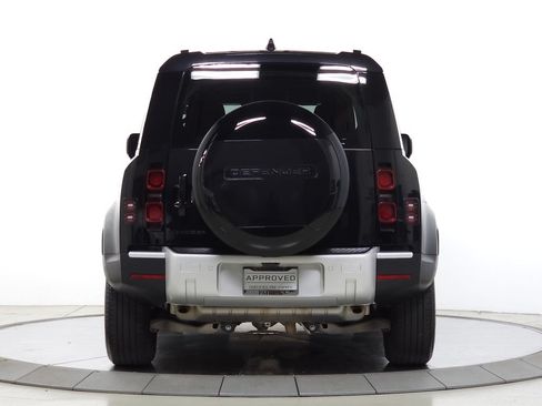 Used 2025 Land Rover Defender 110 S AWD/4WD image 4