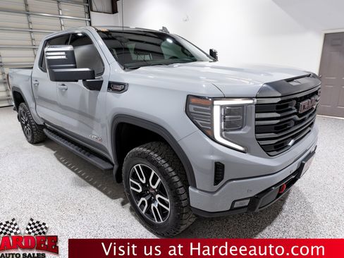 Used 2024 GMC Sierra 1500 AT4 w/ Technology Package AWD/4WD image 6