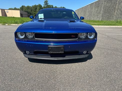 Used 2012 Dodge Challenger R/T RWD image 2