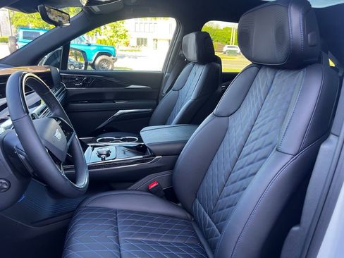 New 2026 Cadillac Escalade IQ Sport 1 w/ LPO, ONYX Package AWD/4WD image 13