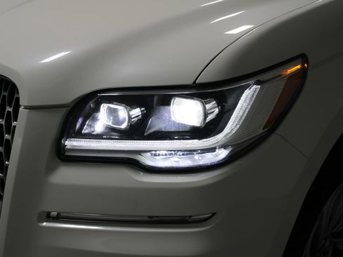 Used 2023 Lincoln Navigator Reserve image 63