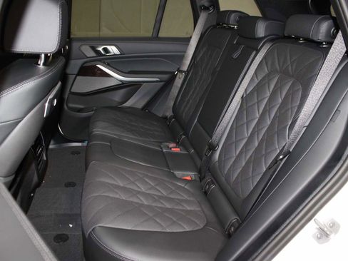 Used 2026 BMW X5 xDrive40i image 18