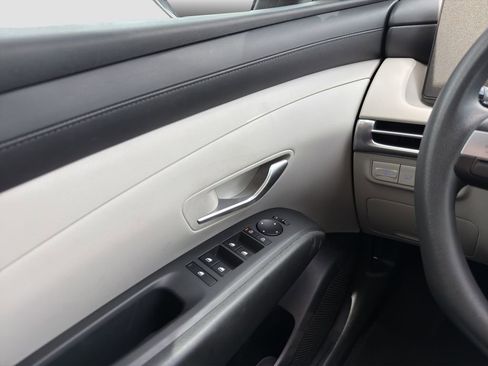 Used 2025 Hyundai Tucson SEL AWD/4WD image 26