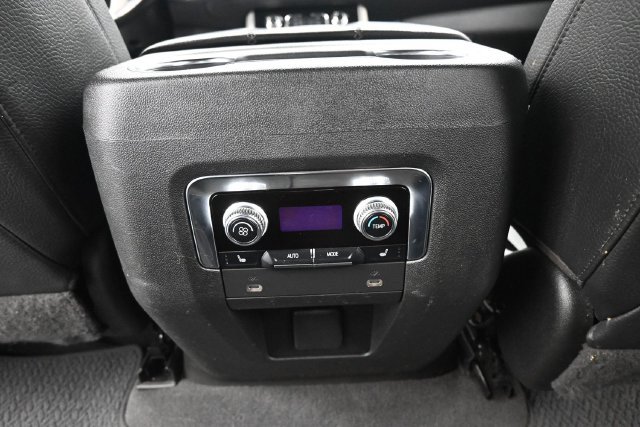 Used 2022 GMC Yukon Denali AWD/4WD image 30