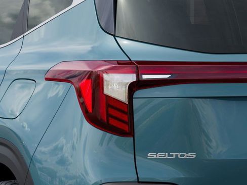 New 2026 Kia Seltos EX image 15