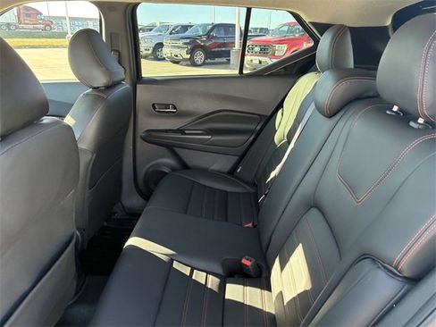 Used 2020 Nissan Kicks SR image 12