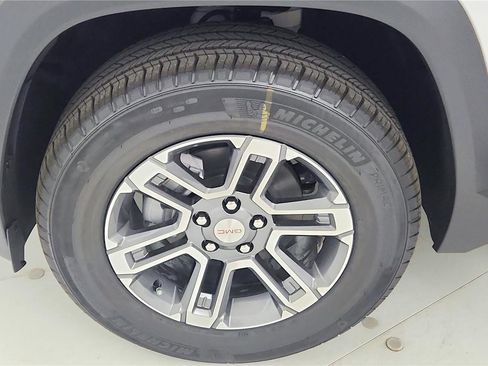 Used 2026 GMC Terrain Elevation w/ Technology Package II FWD image 28