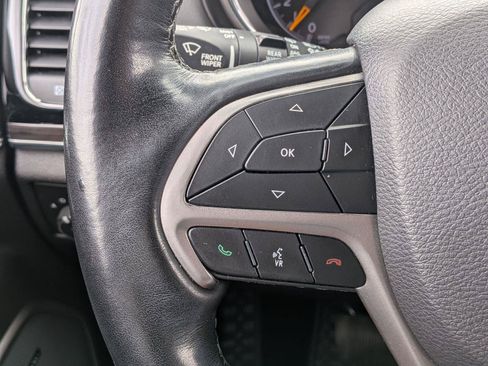 Used 2021 Jeep Grand Cherokee Overland AWD/4WD image 21