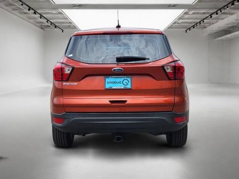 Used 2019 Ford Escape S FWD image 4