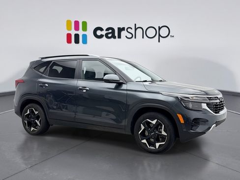 Used 2025 Kia Seltos S AWD/4WD image 7