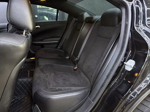 Used 2022 Dodge Charger Scat Pack RWD image 19