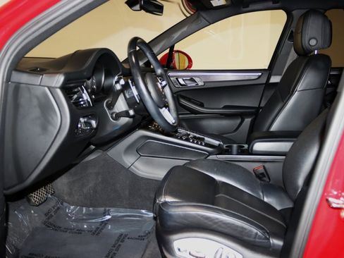 Used 2021 Porsche Macan GTS image 32