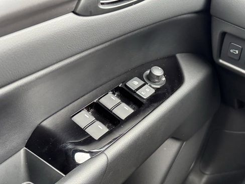 Certified 2025 MAZDA CX-5 AWD 2.5 S w/ Preferred Package image 32