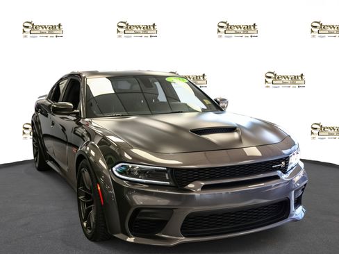 Used 2022 Dodge Charger Scat Pack image 3