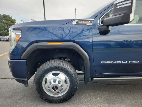 Used 2022 GMC Sierra 3500 Denali w/ Denali Ultimate Package image 16