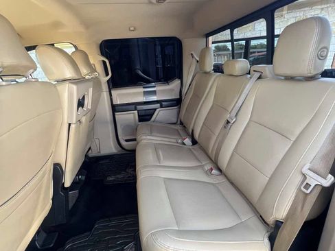 Used 2015 Ford F150 XLT w/ Equipment Group 302A Luxury AWD/4WD image 8