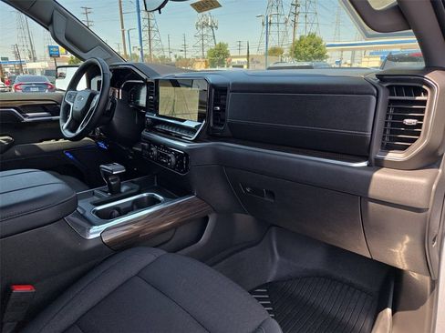 Certified 2026 Chevrolet Silverado 1500 LT Trail Boss w/ LPO, Dark Essentials Package AWD/4WD image 20