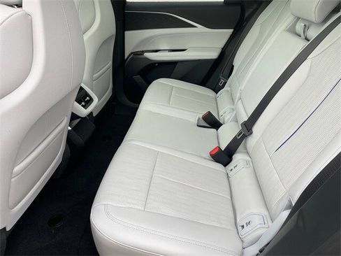 New 2025 Cadillac Lyriq Luxury image 13