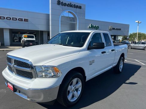 Used 2024 RAM 1500 Classic SLT AWD/4WD image 5