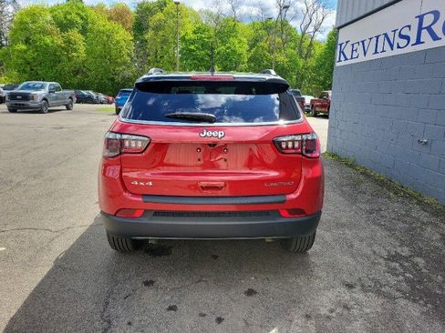 Used 2024 Jeep Compass Limited AWD/4WD image 7