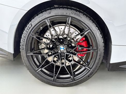 Certified 2022 BMW M4 Competition w/ Executive Package image 32