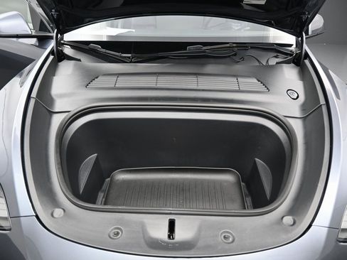 Used 2022 Tesla Model Y Performance image 37