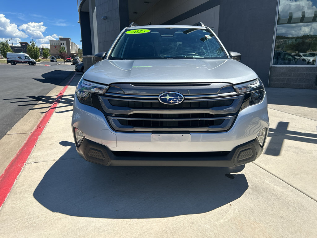 Certified 2025 Subaru Forester Premium AWD/4WD image 3