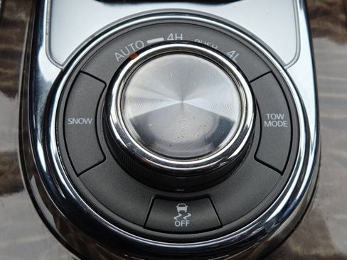 Used 2018 Nissan Armada Platinum image 6