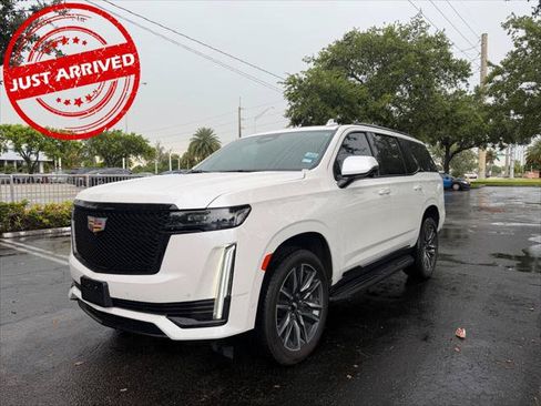 Used 2021 Cadillac Escalade Sport RWD image 2