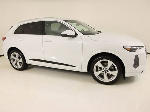 Certified 2025 Audi Q5 Prestige AWD/4WD image 6