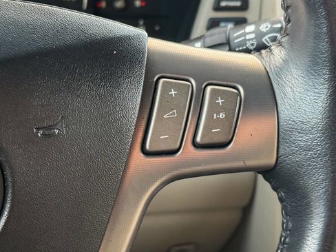 Used 2006 Cadillac XLR V image 38