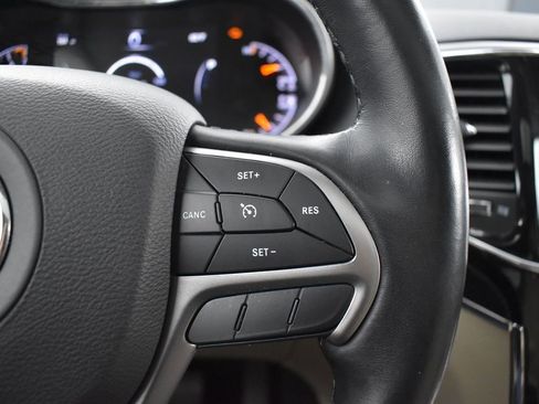 Used 2021 Jeep Grand Cherokee Limited image 15