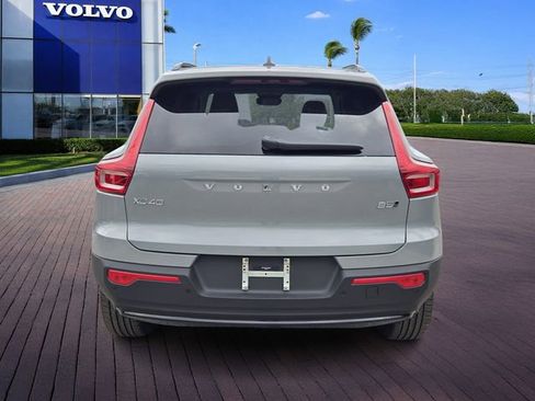 New 2026 Volvo XC40 B5 Plus w/ Protection Package Premier AWD/4WD image 6