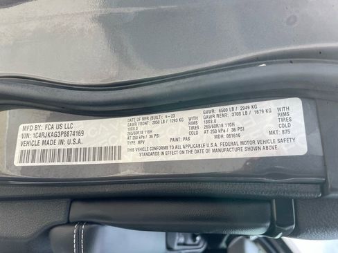 Used 2023 Jeep Grand Cherokee L Laredo w/ Luxury Tech Group I image 32