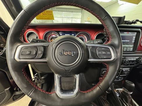 Used 2023 Jeep Gladiator Rubicon w/ Cold Weather Group AWD/4WD image 33