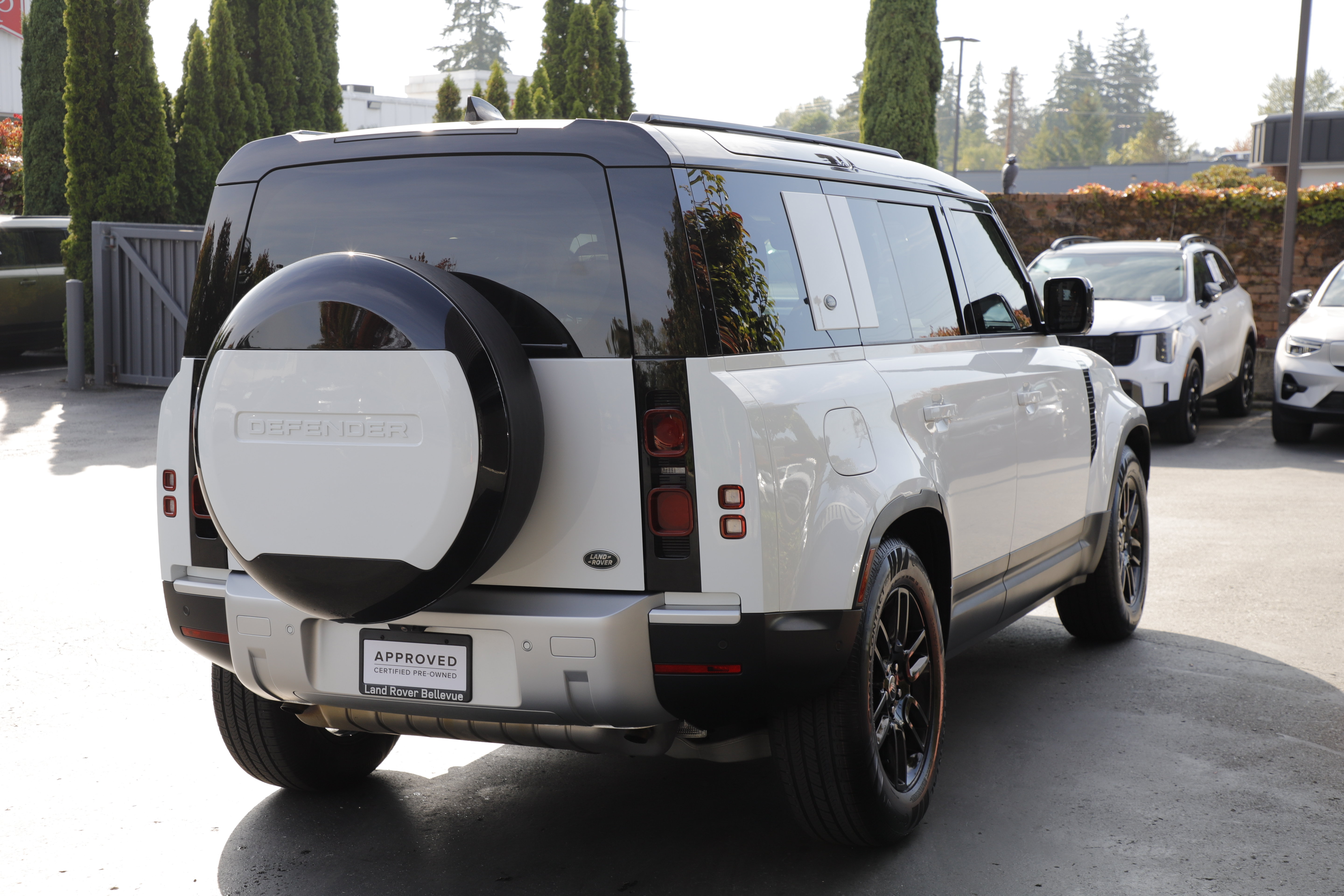 Certified 2023 Land Rover Defender 110 S AWD/4WD image 6