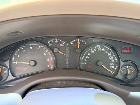 Used 2005 Pontiac Bonneville SLE w/ Premier Edition FWD image 16