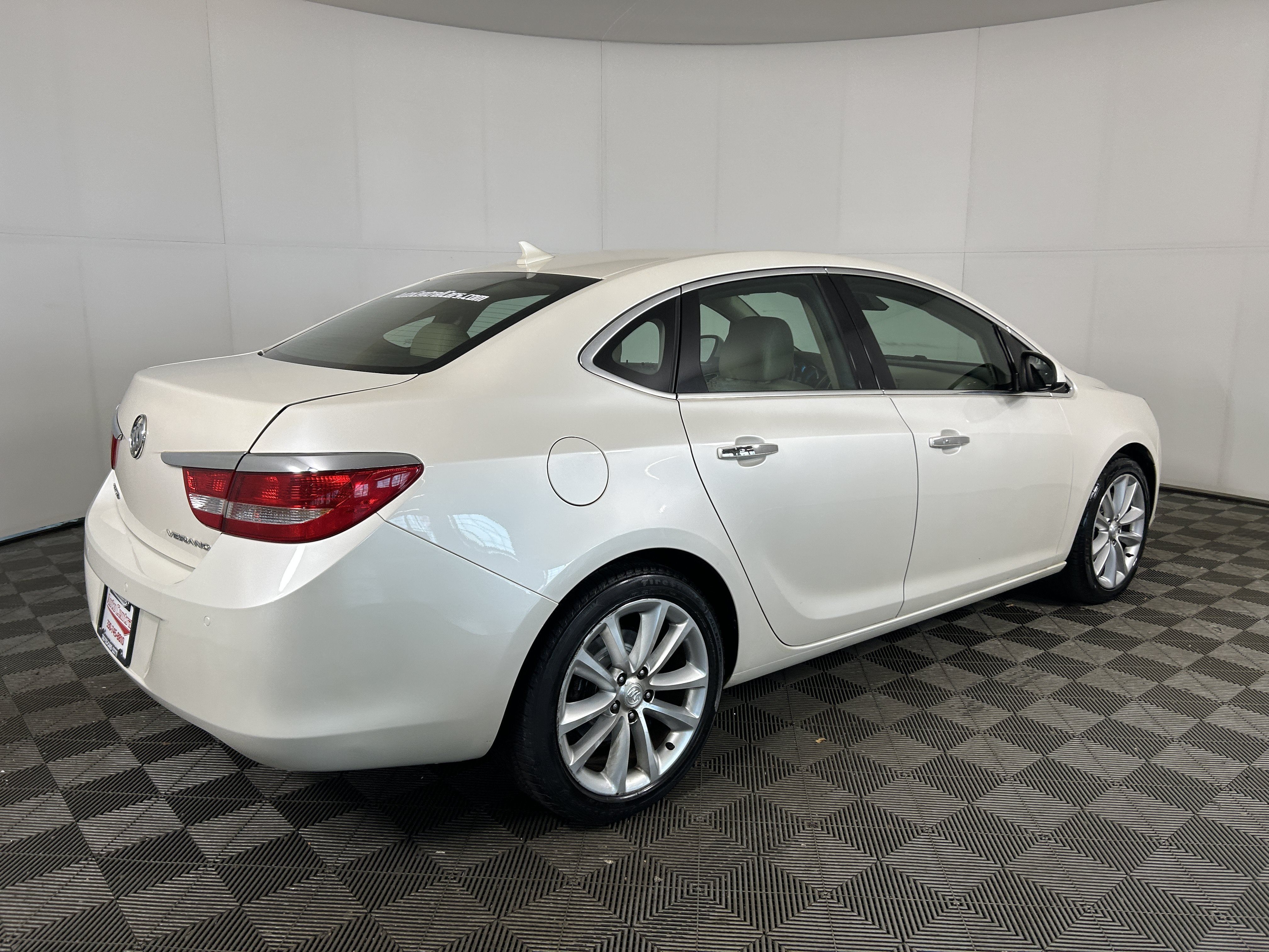 Used 2014 Buick Verano Leather FWD image 4