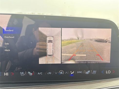 New 2025 Chevrolet Suburban Premier image 15