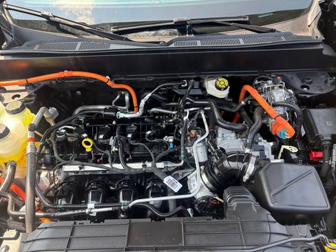 Used 2026 Ford Maverick XLT FWD image 29