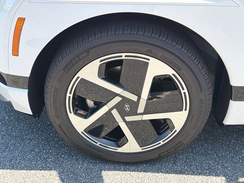 New 2026 Hyundai Ioniq 9 Calligraphy AWD/4WD image 11