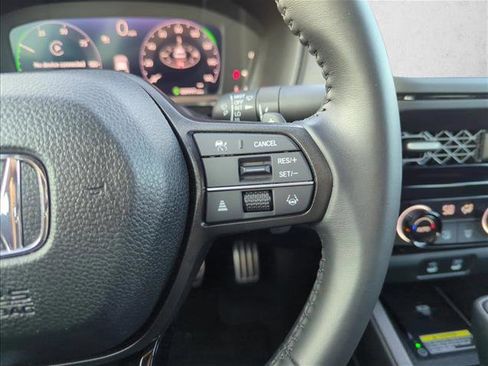 Used 2025 Honda Accord Sport image 13