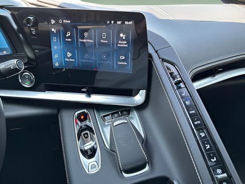 Used 2025 Chevrolet Corvette Stingray w/ Z51 Performance Package image 14