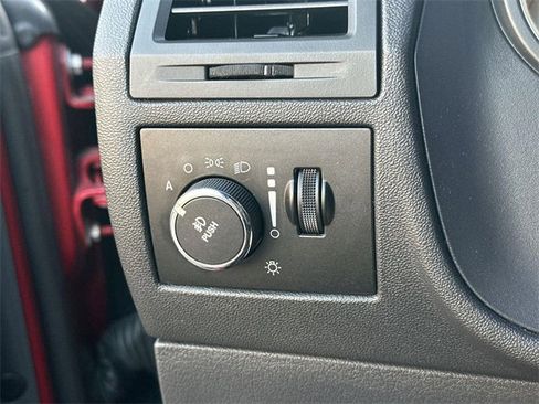 Used 2013 Dodge Challenger R/T w/ Electronics Convenience Group image 15