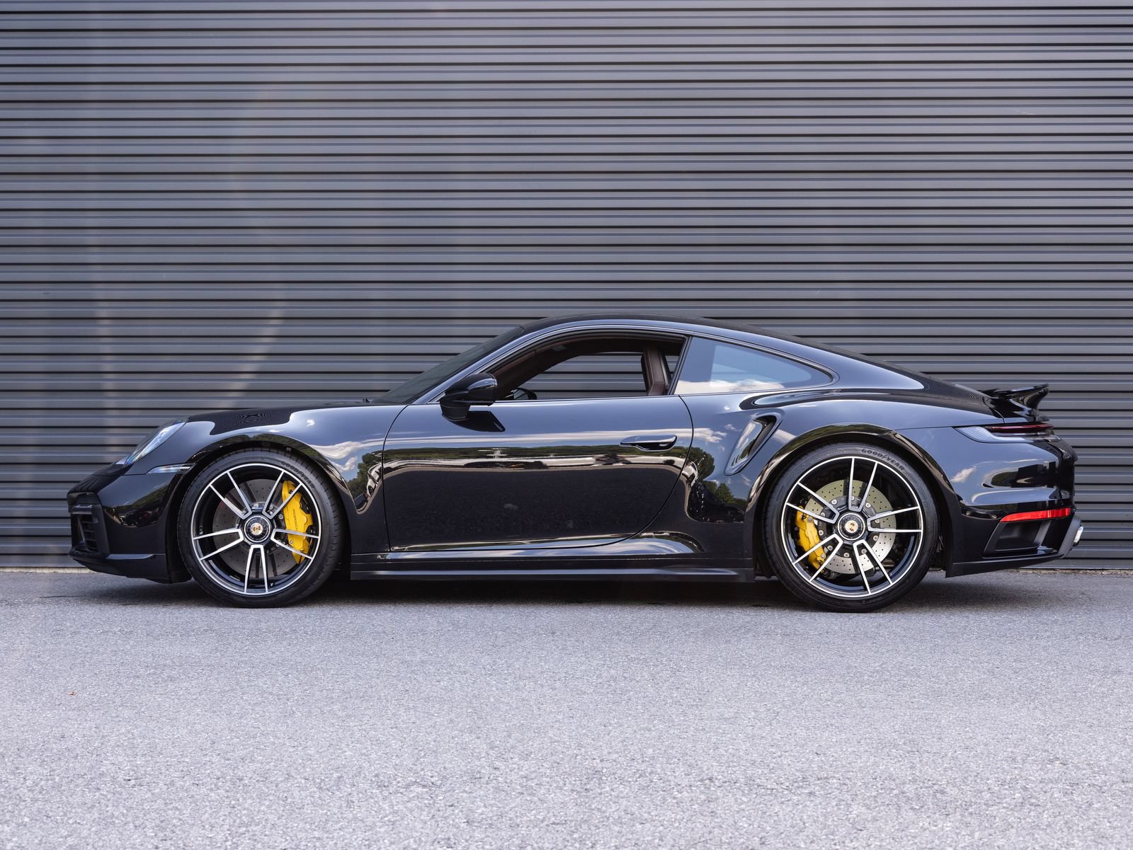 Certified 2021 Porsche 911 Turbo S AWD/4WD image 2