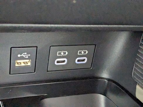 New 2026 Toyota Camry SE FWD image 18